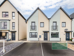 Photo 1- click for photo gallery